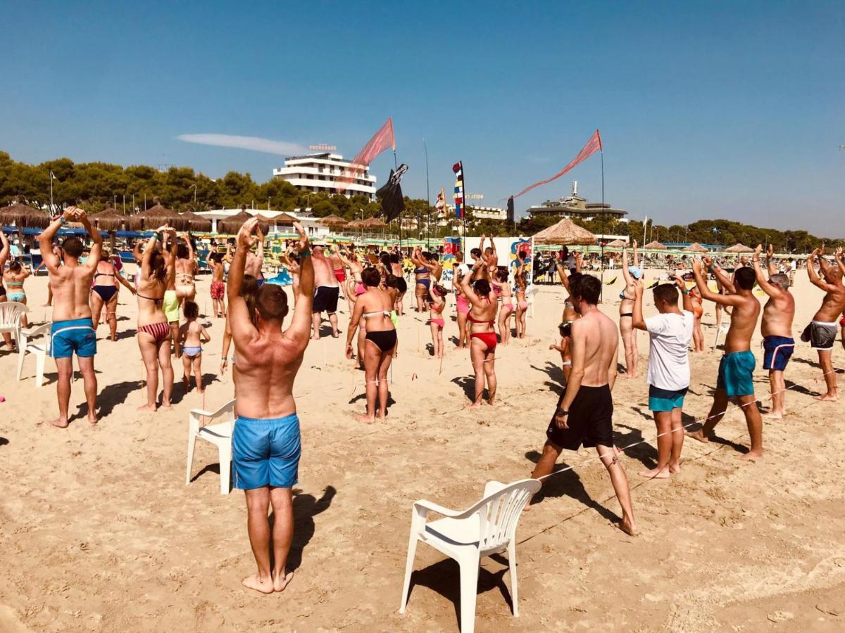 Zenit Hotel Giulianova Εξωτερικό φωτογραφία